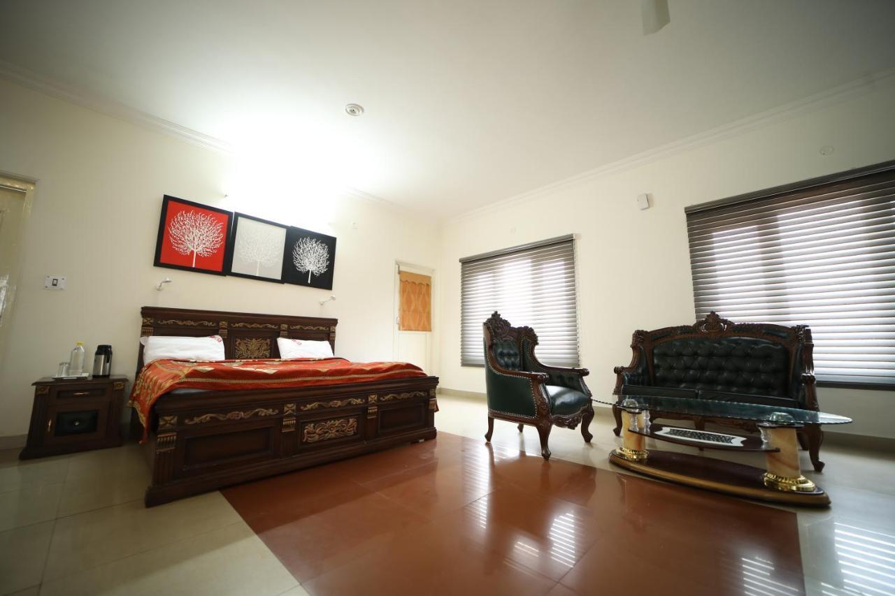 Tehri Club And Resort Chamba  Exterior photo